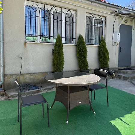 Here дом у моря в аркадии *